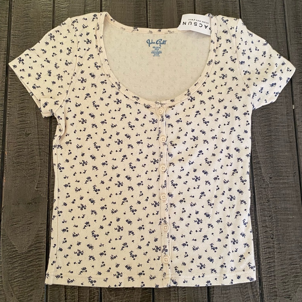 NWT Brandy Melville Floral Tee